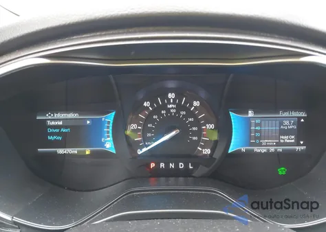 2019 Ford Fusion Hybrid Titanium z USA, uszkodzony, nr VIN 3FA6P0RU3KR262664